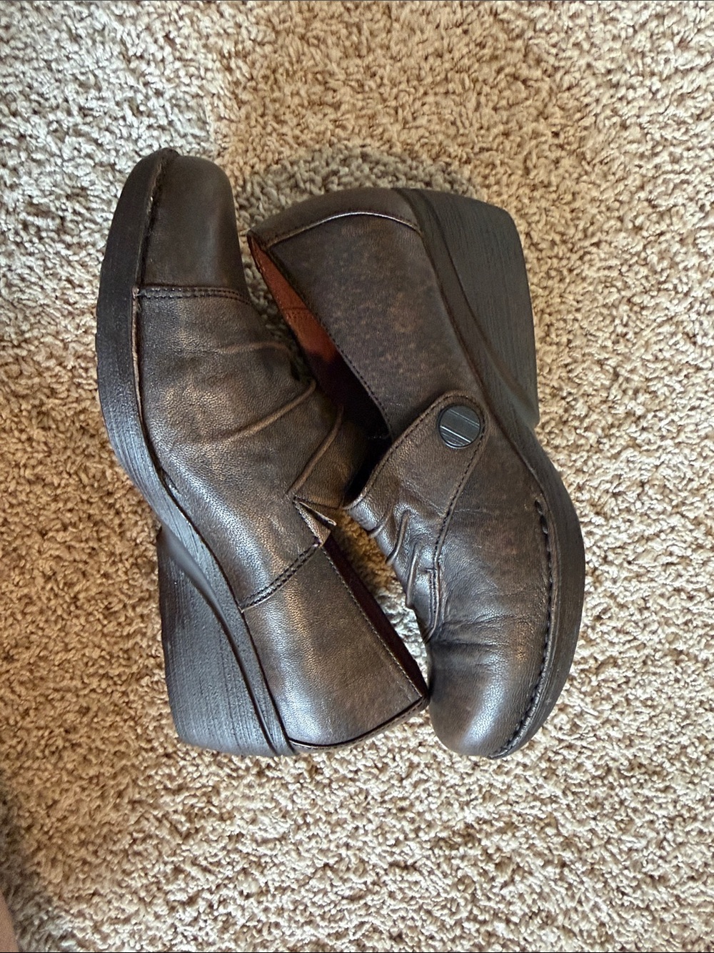 Dansko Aimee Brown Leather Wedge Slip On Ruched Comfort Clogs Size 39 - Picture 3 of 7